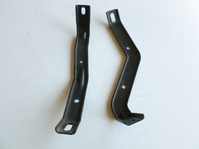 1997 BMW 528i E39 - Front and Rear Intake Manifold Support Brackets (Includes Both) 11611407066